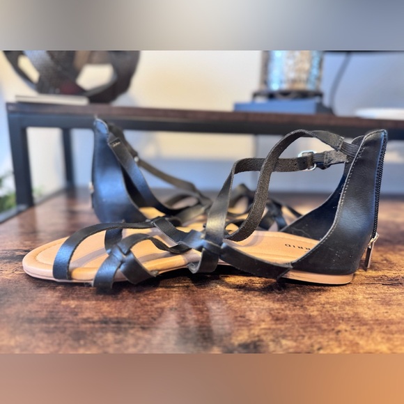 Torrid black gladiator style sandal Size 11.5ww - Picture 6 of 11